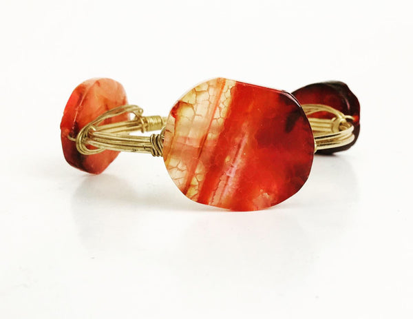 the BOBBY Bangle with Natural Sliced Agate - Pink